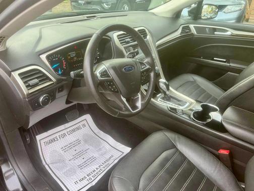 Tuxedo Black 2015 Ford Fusion SE