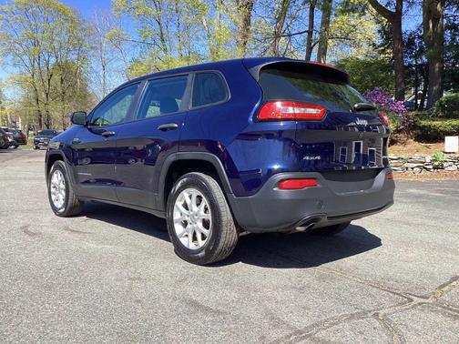 Blue 2014 Jeep Cherokee Sport