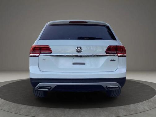 2018 Volkswagen Atlas SE 4Motion w/Tech Pkg Sport Utility 4D