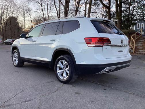 2018 Volkswagen Atlas SE 4Motion w/Tech Pkg Sport Utility 4D