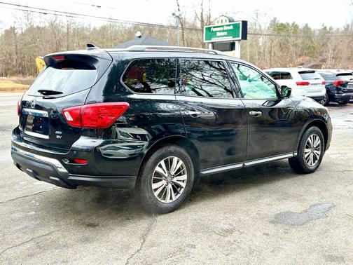 2020 Nissan Pathfinder SV 4WD