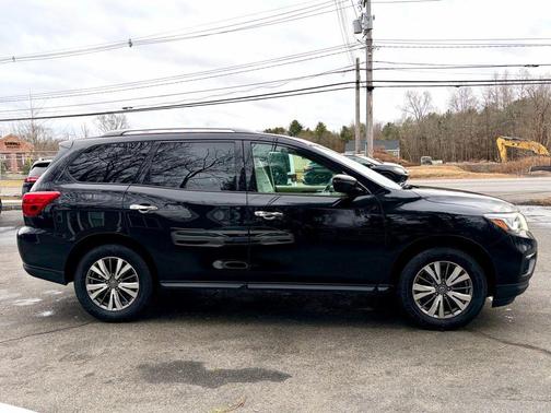 2020 Nissan Pathfinder SV 4WD