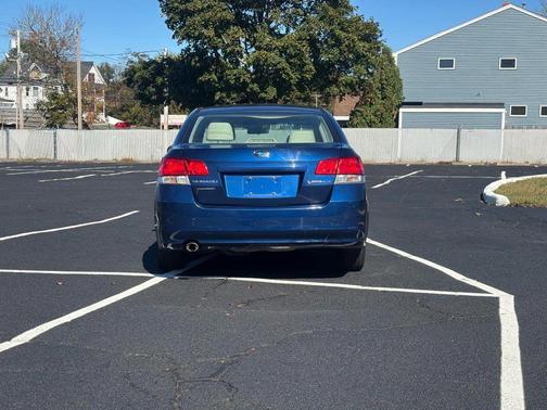 2011 Subaru Legacy Premium