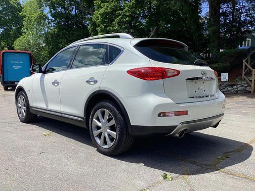 Majestic White 2017 INFINITI QX50 Base