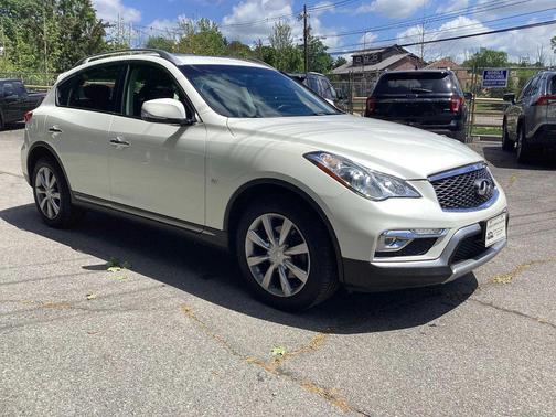 Majestic White 2017 INFINITI QX50 Base