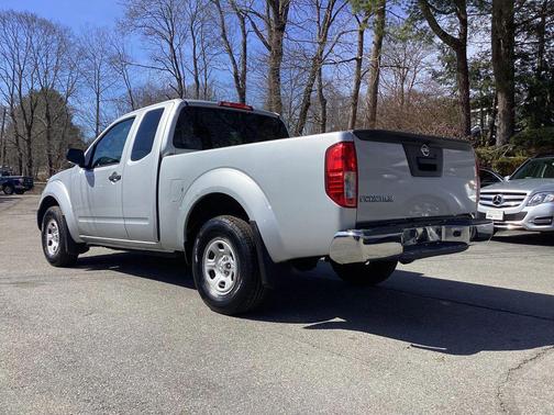 2013 Nissan Frontier S