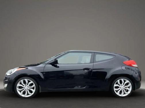 2013 Hyundai Veloster Base