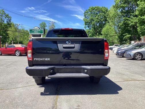 2018 Nissan Frontier S