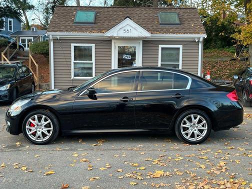 2013 INFINITI G37x Base