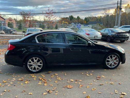 2013 INFINITI G37x Base
