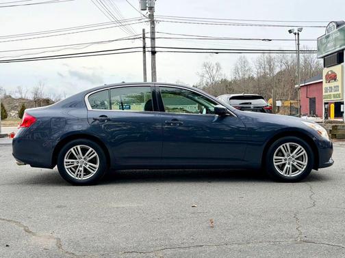 2013 INFINITI G37x Base