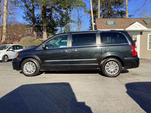 2016 Chrysler Town & Country Limited