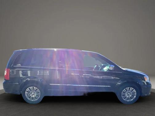 2016 Chrysler Town & Country Limited
