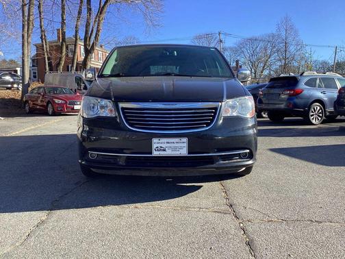 2016 Chrysler Town & Country Limited