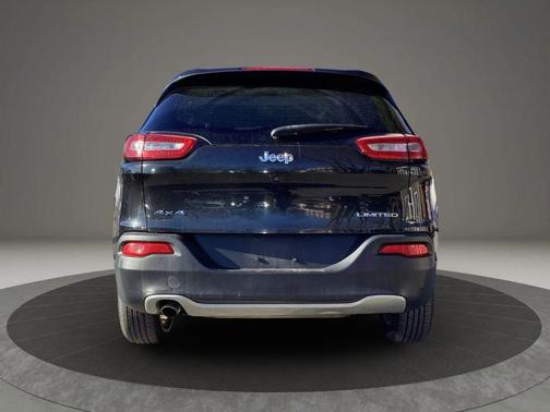 2015 Jeep Cherokee Sport