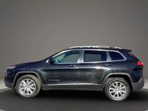 2015 Jeep Cherokee Sport