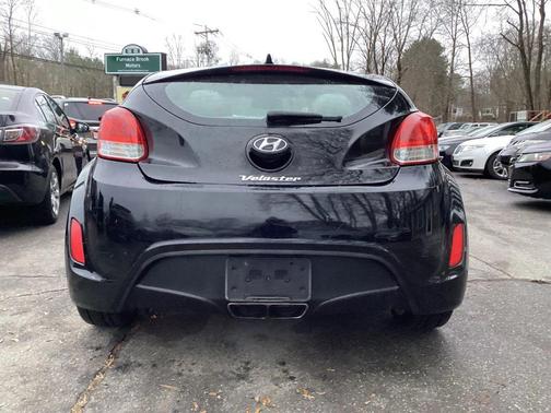 2013 Hyundai Veloster Base