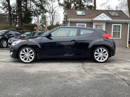 2013 Hyundai Veloster Base