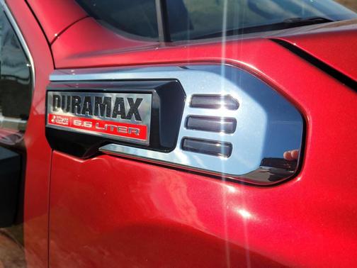 2025 GMC Sierra 2500 SLT