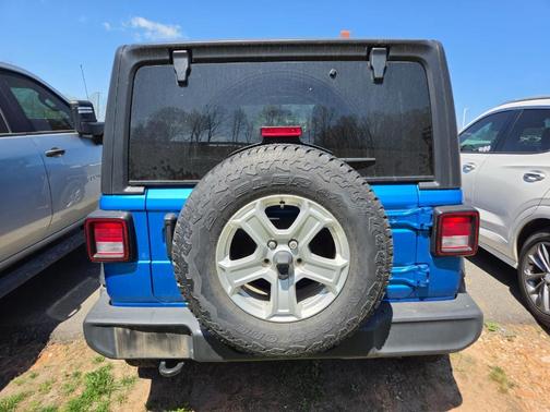 2022 Jeep Wrangler Unlimited Sport RHD