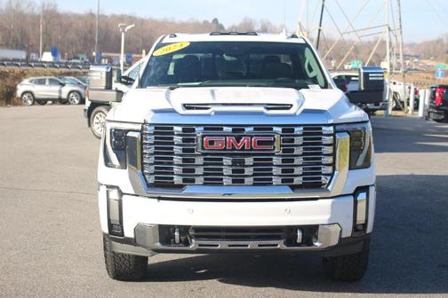 2024 GMC Sierra 2500 Denali