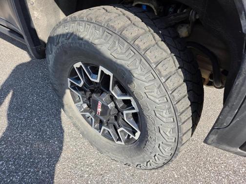 Titanium Rush Metallic 2024 GMC Sierra 2500 AT4X