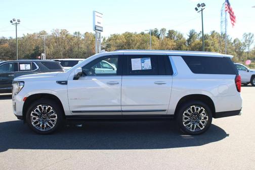 2023 GMC Yukon XL Denali Ultimate