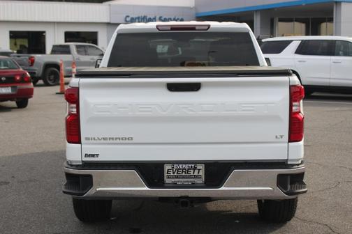 Summit White 2023 Chevrolet Silverado 1500 LT