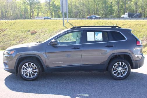 Granite Crystal Clearcoat Metallic 2022 Jeep Cherokee Latitude Lux