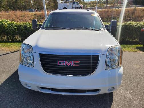 2011 GMC Yukon XL 2500 SLT