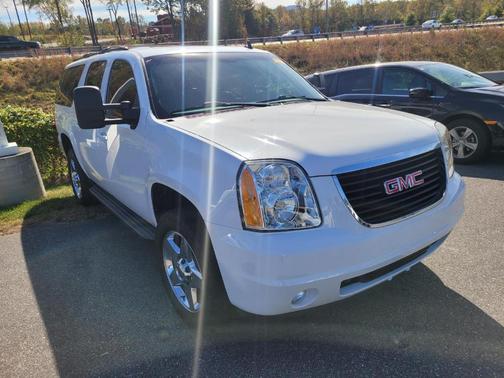 2011 GMC Yukon XL 2500 SLT