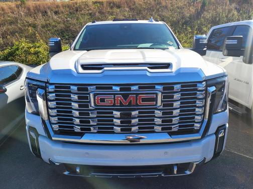 2024 GMC Sierra 2500 Denali