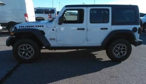 Bright White Clearcoat 2024 Jeep Wrangler Rubicon