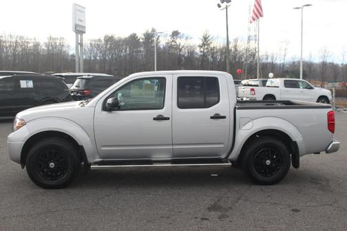 2021 Nissan Frontier SV