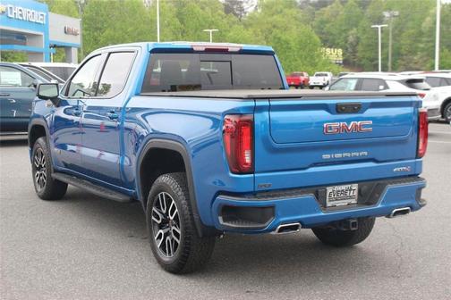 2024 GMC Sierra 1500 AT4