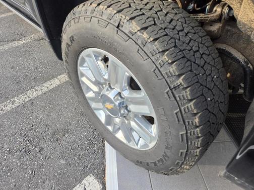 Black 2025 Chevrolet Silverado 2500 High Country