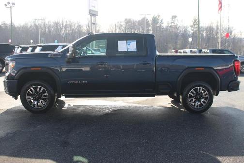 2022 GMC Sierra 2500 AT4