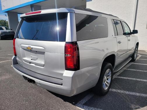 2018 Chevrolet Suburban LT