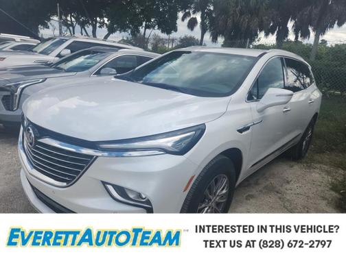 2023 Buick Enclave Essence