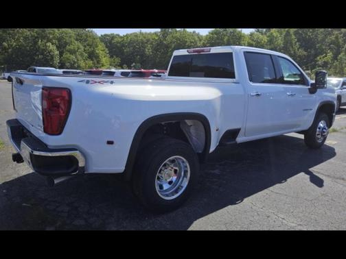2025 Chevrolet Silverado 3500 LTZ