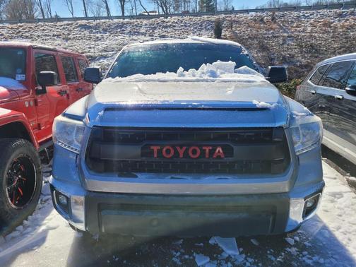 2016 Toyota Tundra SR5