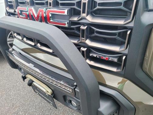 2023 GMC Canyon AT4X