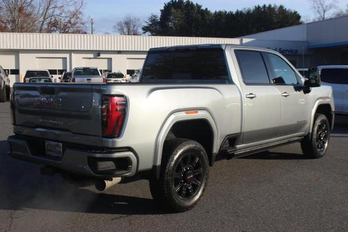 2024 GMC Sierra 2500 AT4