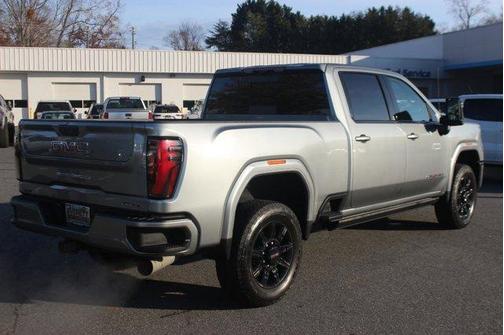 2024 GMC Sierra 2500 AT4