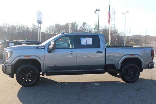 2024 GMC Sierra 2500 AT4