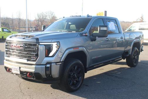 2024 GMC Sierra 2500 AT4