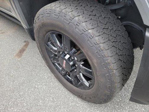 2024 GMC Sierra 2500 AT4