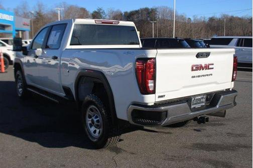 2023 GMC Sierra 3500 Pro