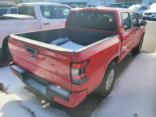 2023 Nissan Frontier SV