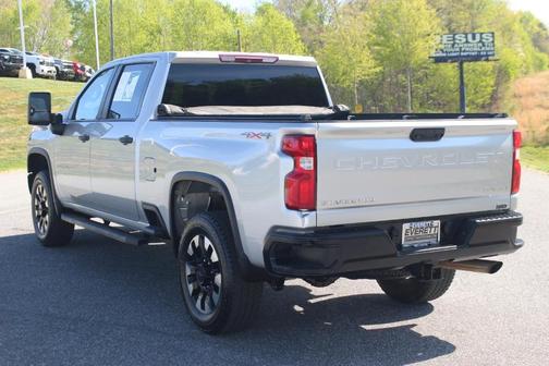 Silver Ice Metallic 2020 Chevrolet Silverado 2500 Custom
